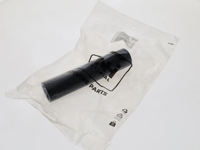 Radiator Hose 1.25'' ID x 7.38'', SAE R24 — fits 70 models across the Ford lineup — NAA8260B